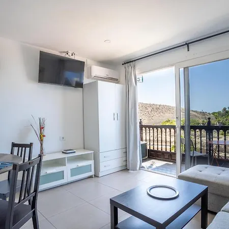 Ocean And Siam Park View Apartment